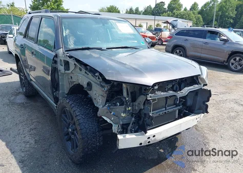 2019 Toyota 4Runner Limited Nightshade z USA, uszkodzony, nr VIN JTEBU5JR7K5694906